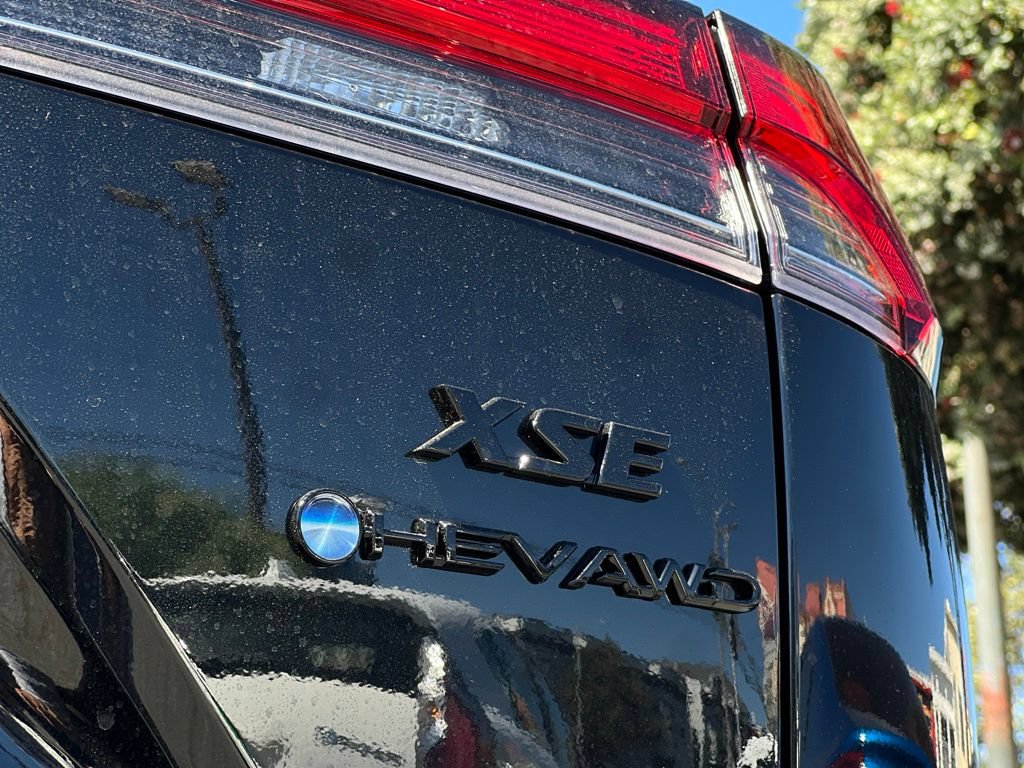 Certified 2026 Toyota Corolla Cross AWD Hybrid image 10
