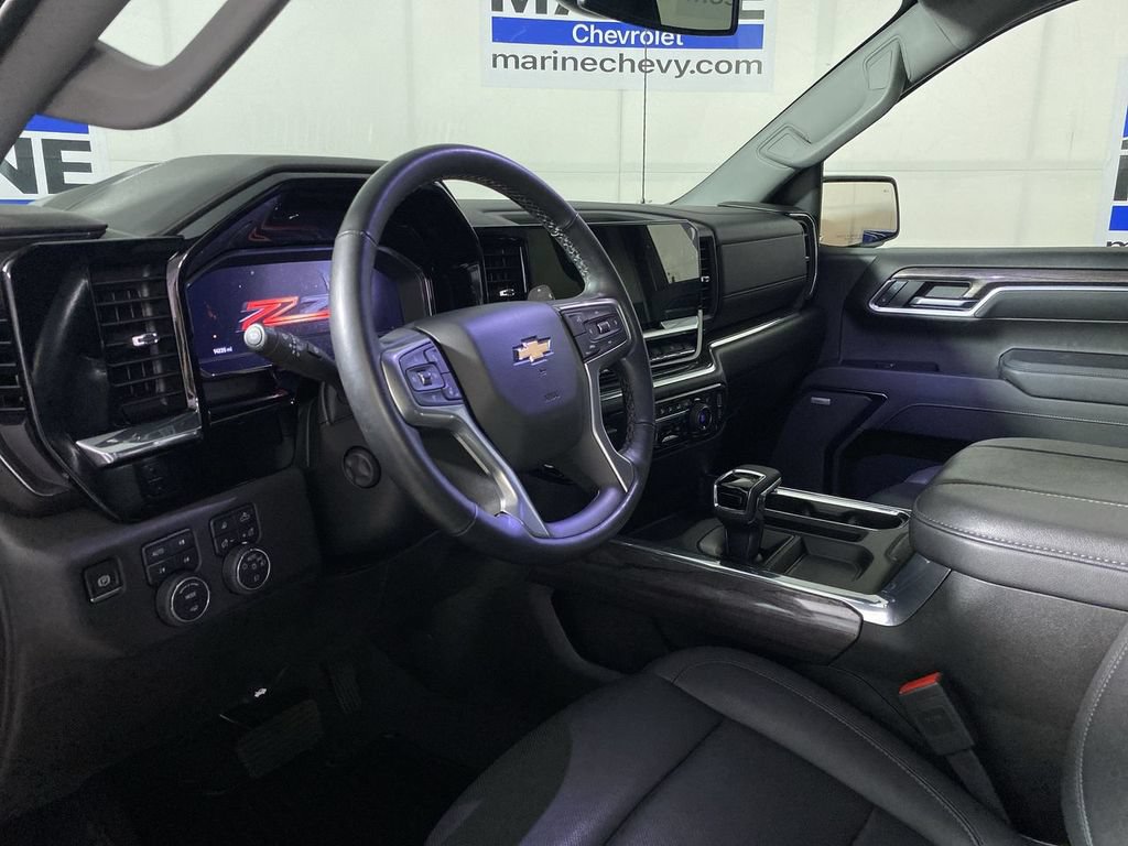 Used 2024 Chevrolet Silverado 1500 LTZ w/ LTZ Convenience Package II AWD/4WD image 15
