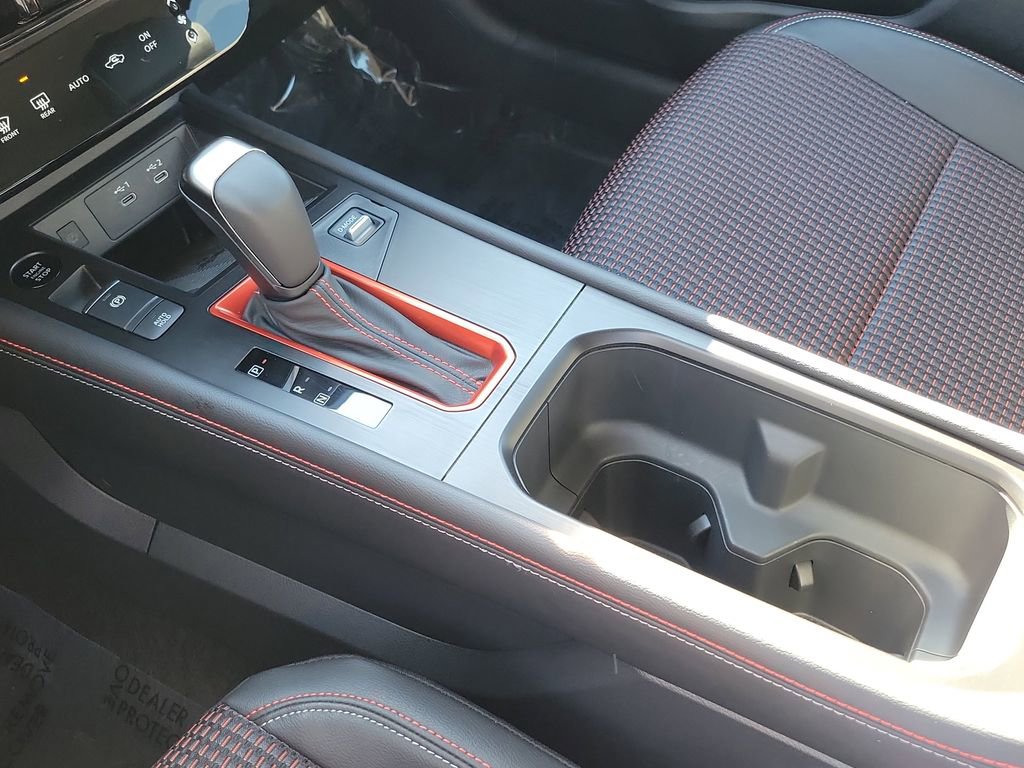 Used 2025 Nissan Kicks SR image 14