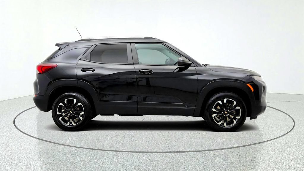 Used 2023 Chevrolet TrailBlazer LT w/ Convenience Package AWD/4WD image 6