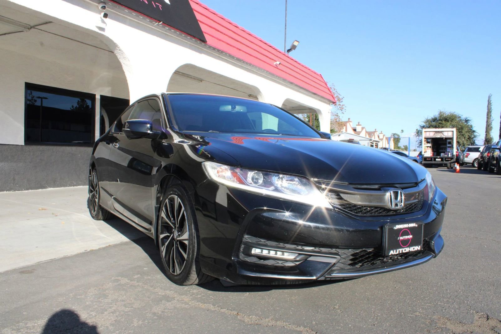 Used 2017 Honda Accord EX-L image 6