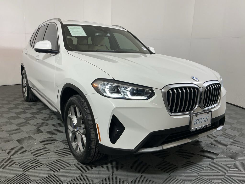 Certified 2024 BMW X3 sDrive30i w/ Convenience Package RWD image 4