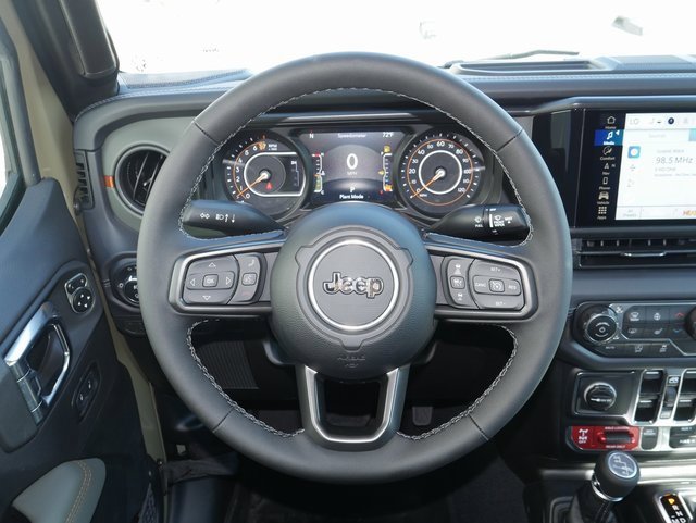 New 2025 Jeep Gladiator Mojave w/ Convenience Group image 17