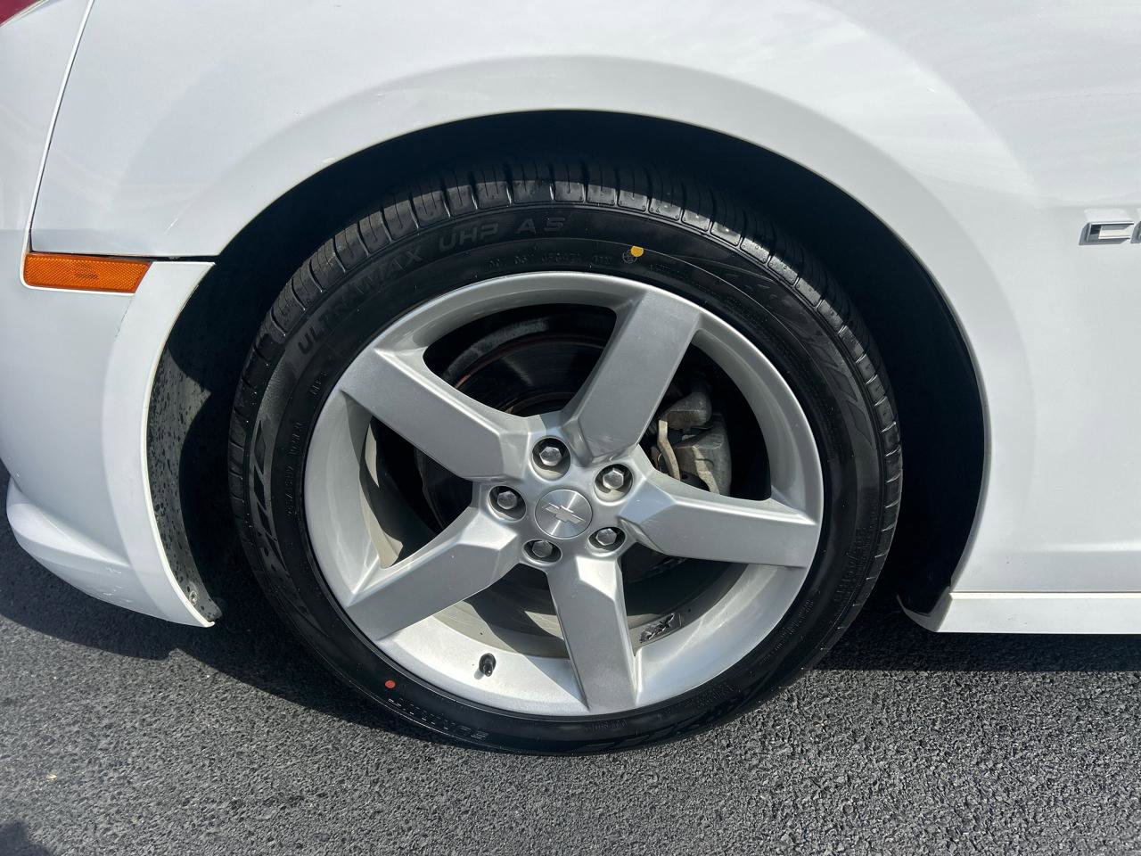 Used 2015 Chevrolet Camaro LT RWD image 9