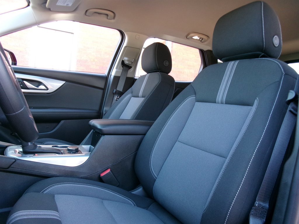 Used 2025 Chevrolet Blazer LT w/ Driver Confidence Package image 14