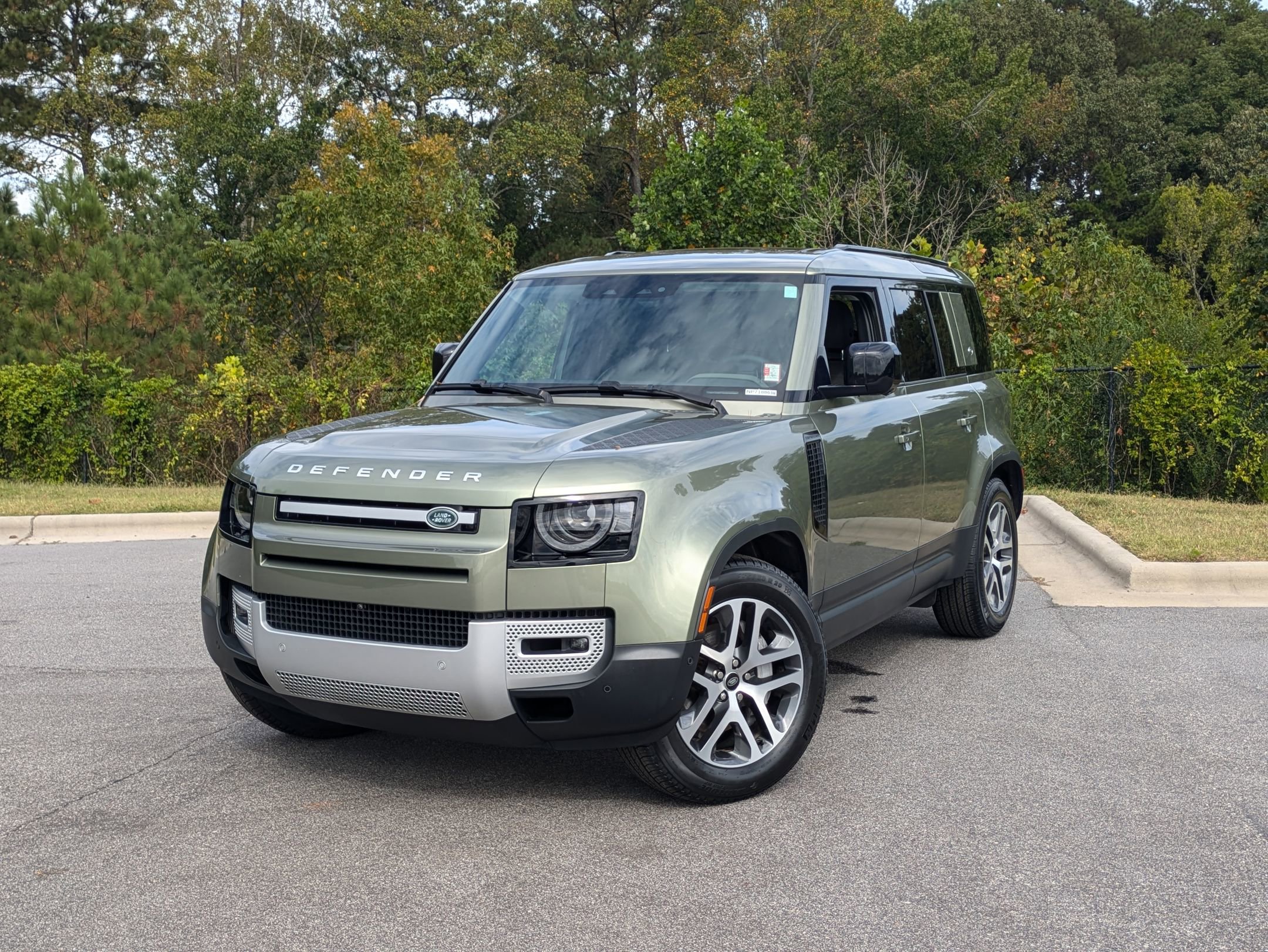 Used 2023 Land Rover Defender 110 SE