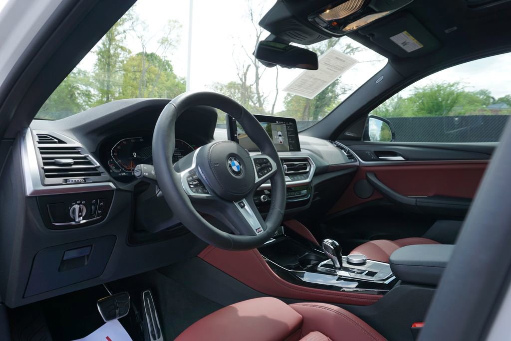 Used 2024 BMW X4 xDrive30i w/ Premium Package image 10