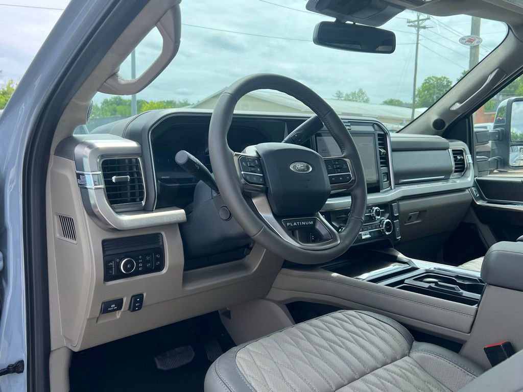 New 2026 Ford F350 Platinum w/ Platinum Plus Package AWD/4WD image 13
