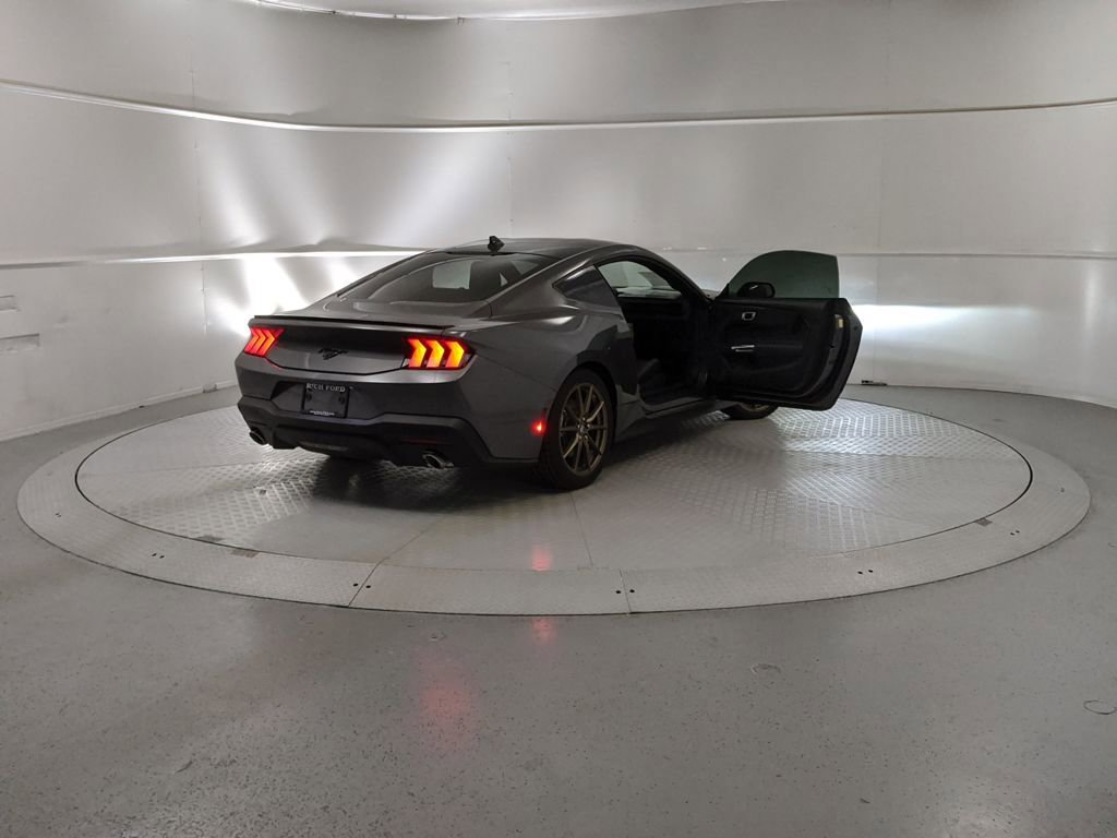 New 2025 Ford Mustang Coupe image 9