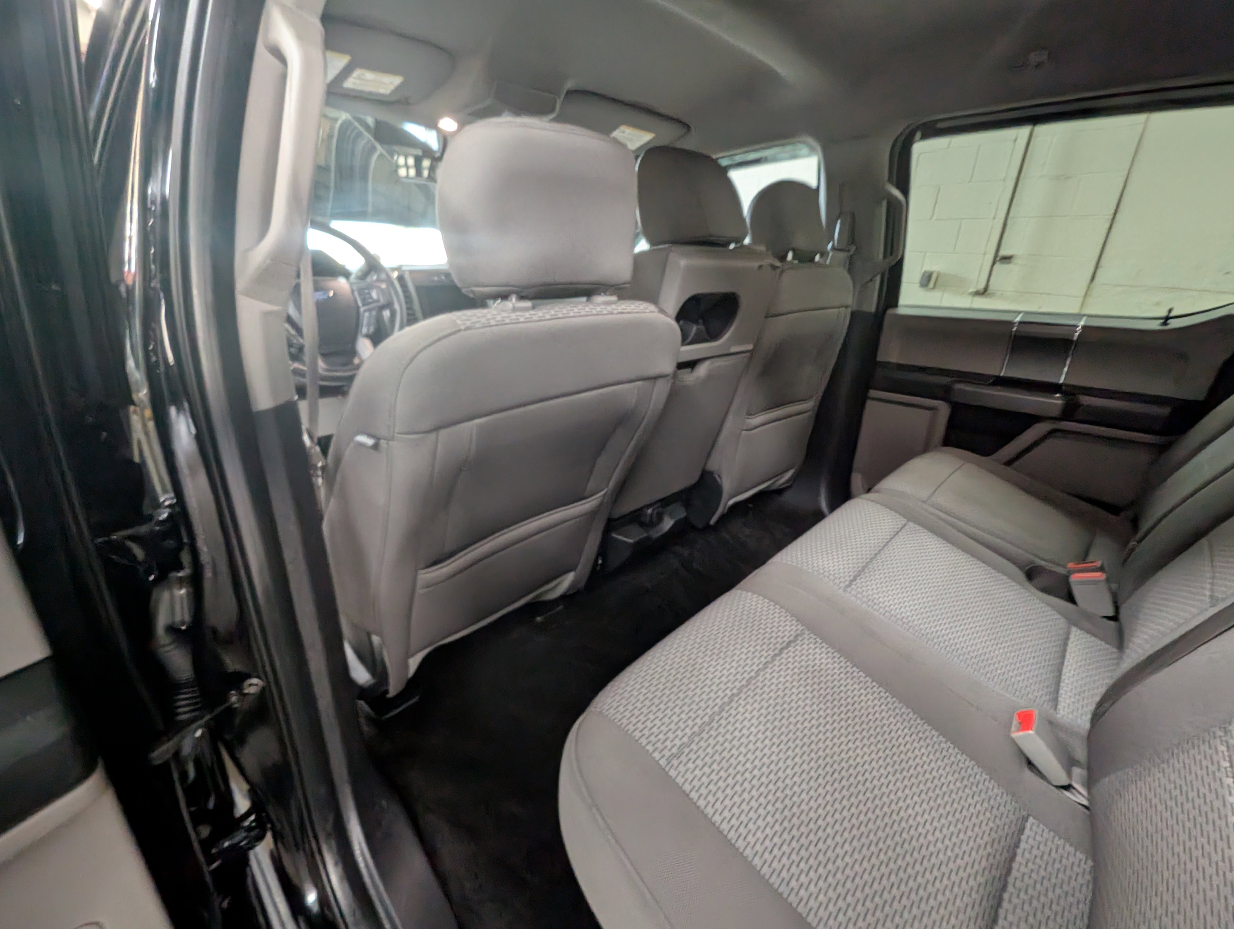 Used 2018 Ford F150 XLT w/ Equipment Group 302A Luxury image 9