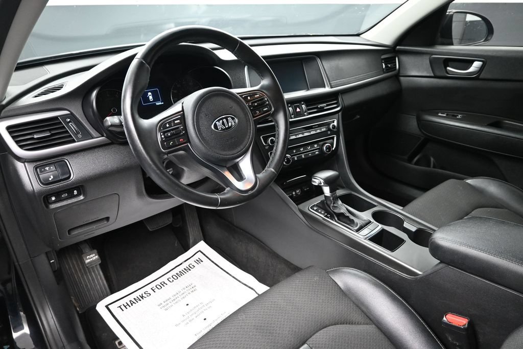 Used 2018 Kia Optima S FWD image 12