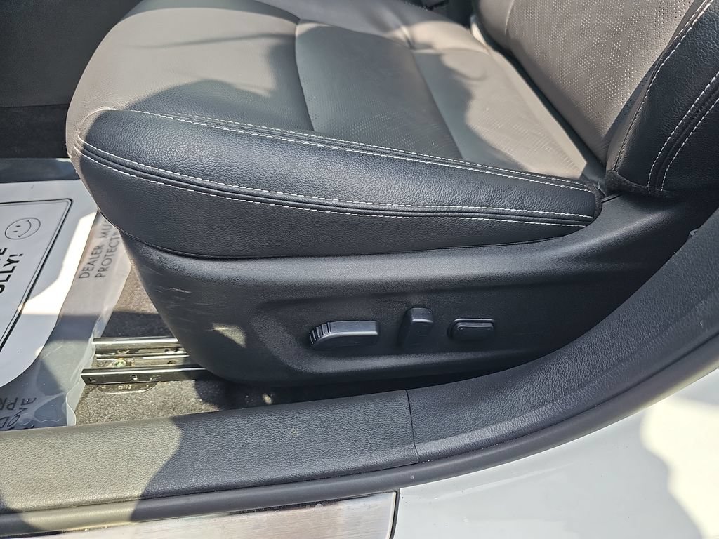Used 2025 Nissan Altima 2.5 SL FWD image 28