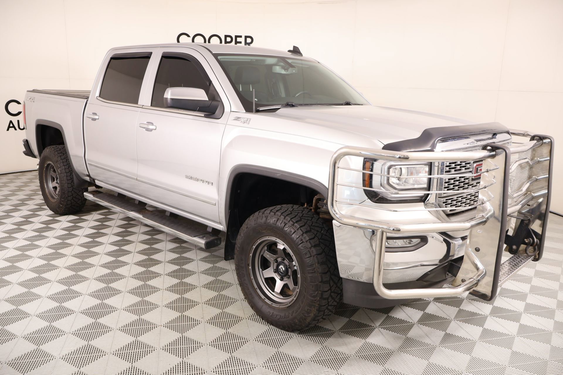Used 2017 GMC Sierra 1500 SLT w/ SLT Premium Package AWD/4WD image 1
