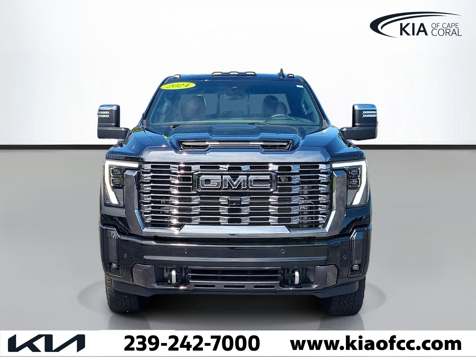 Used 2024 GMC Sierra 3500 Denali Ultimate AWD/4WD video 2