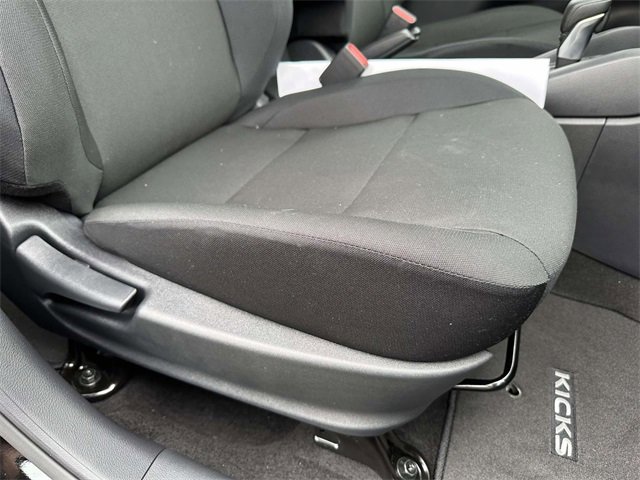New 2025 Nissan Kicks Play S w/ Interior Electronics Package image 9
