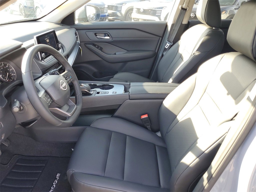 New 2026 Nissan Rogue SV w/ SV Premium Package image 10