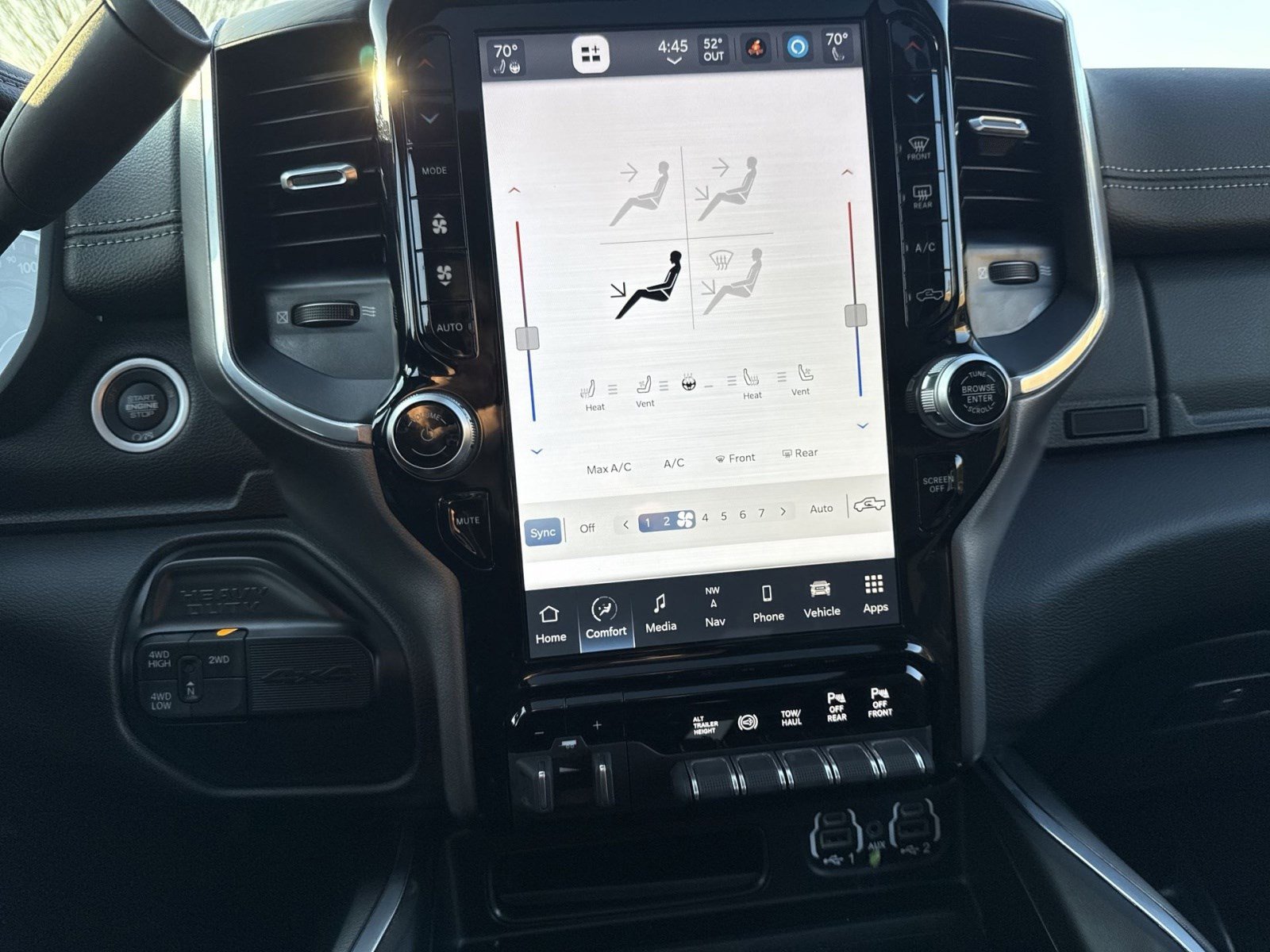 Used 2024 RAM 2500 Laramie w/ Night Edition image 19