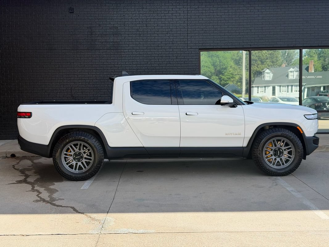 Used 2022 Rivian R1T Adventure AWD/4WD image 9