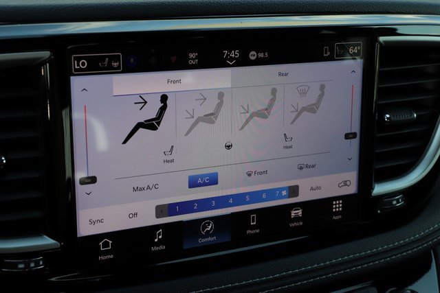 New 2026 Chrysler Pacifica Select image 33