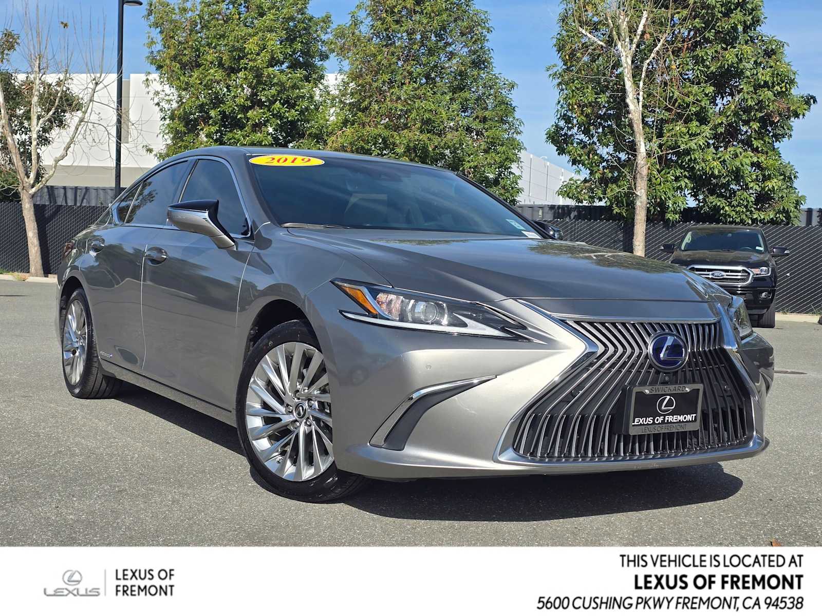 Used 2019 Lexus ES 300h image 1
