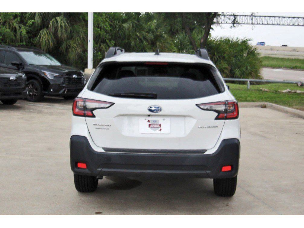 Certified 2024 Subaru Outback Premium w/ Popular Package #1A AWD/4WD image 5