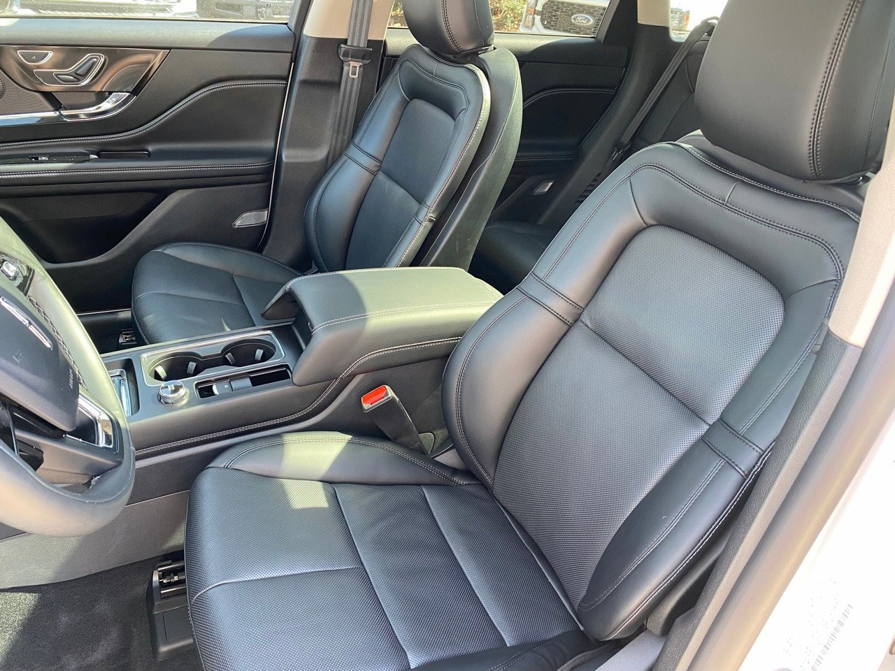 New 2026 Lincoln Corsair Reserve w/ Jet Appearance Package FWD image 33