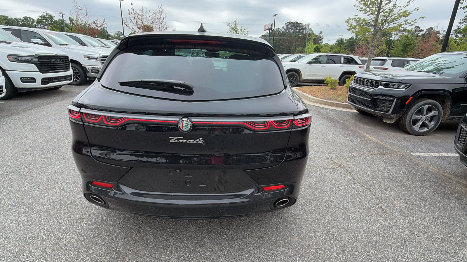 Used 2024 Alfa Romeo Tonale Veloce w/ Active Assist Package AWD/4WD image 9