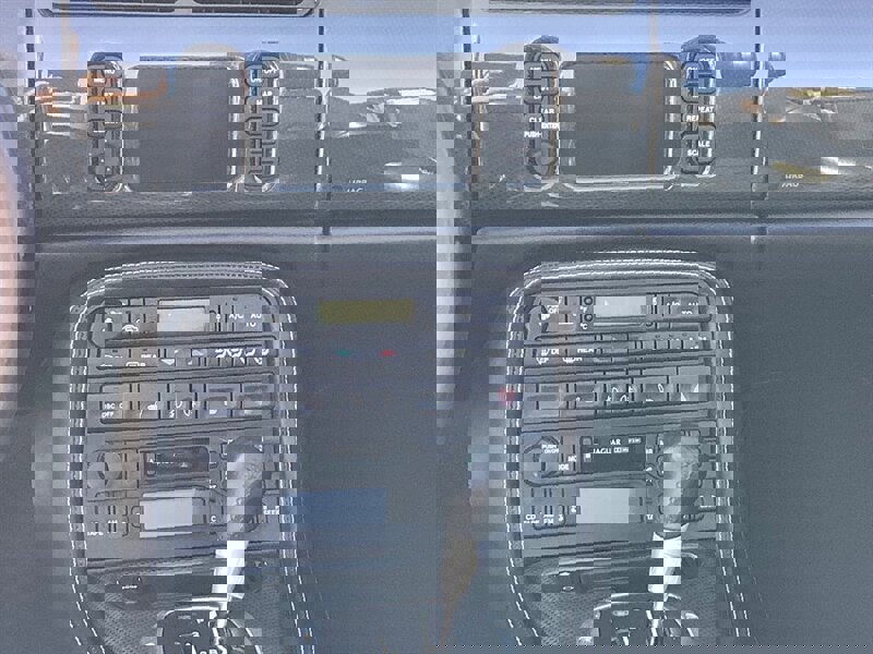 Used 2006 Jaguar XK8 Convertible image 27