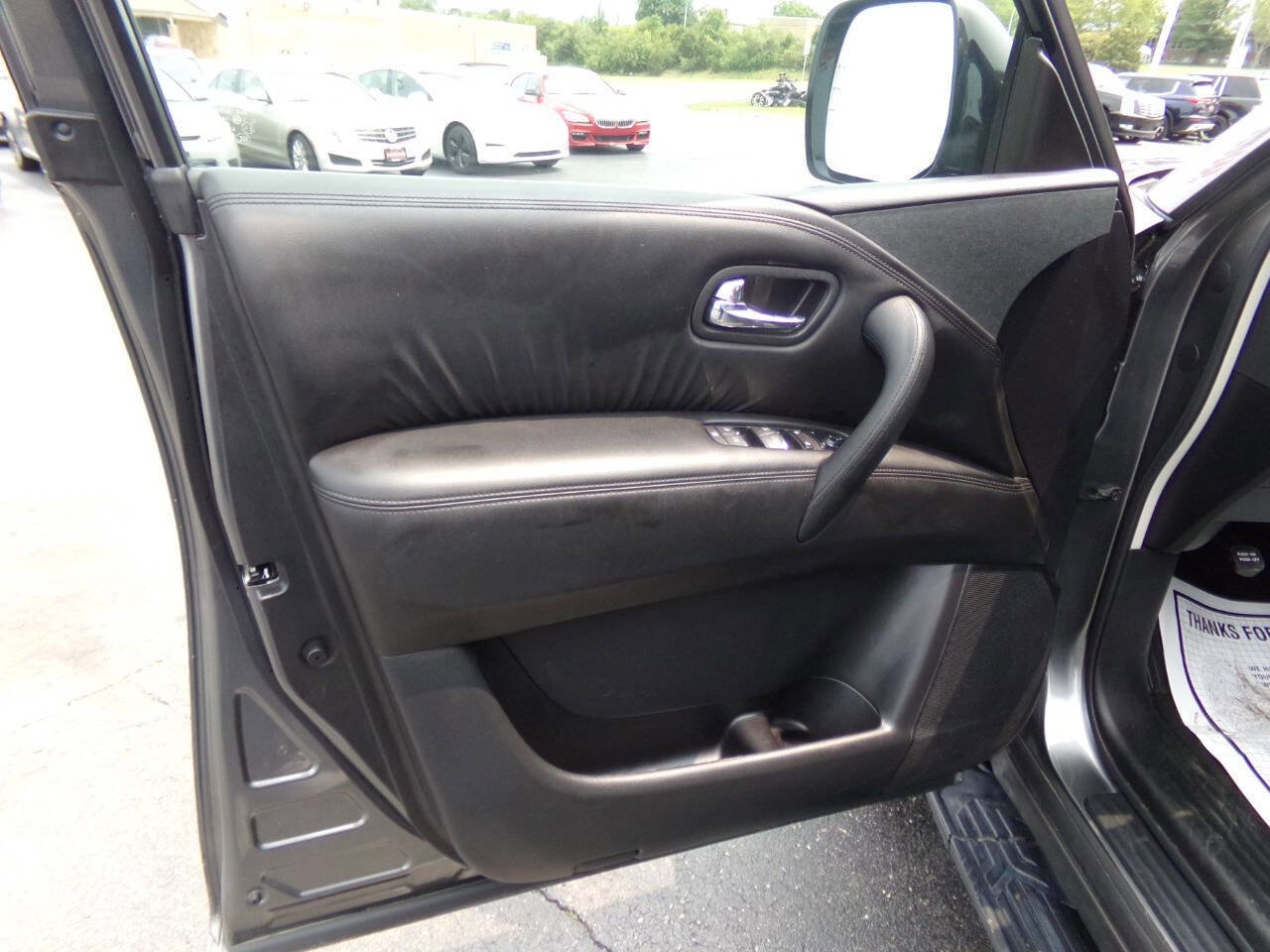 Used 2023 Nissan Armada SV image 15