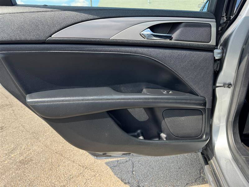 Used 2020 Lincoln MKZ FWD image 21