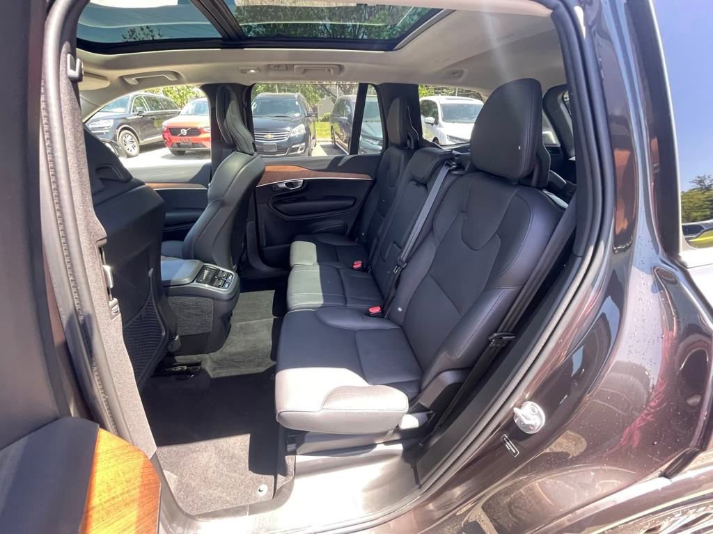 Used 2024 Volvo XC90 B6 Plus image 20