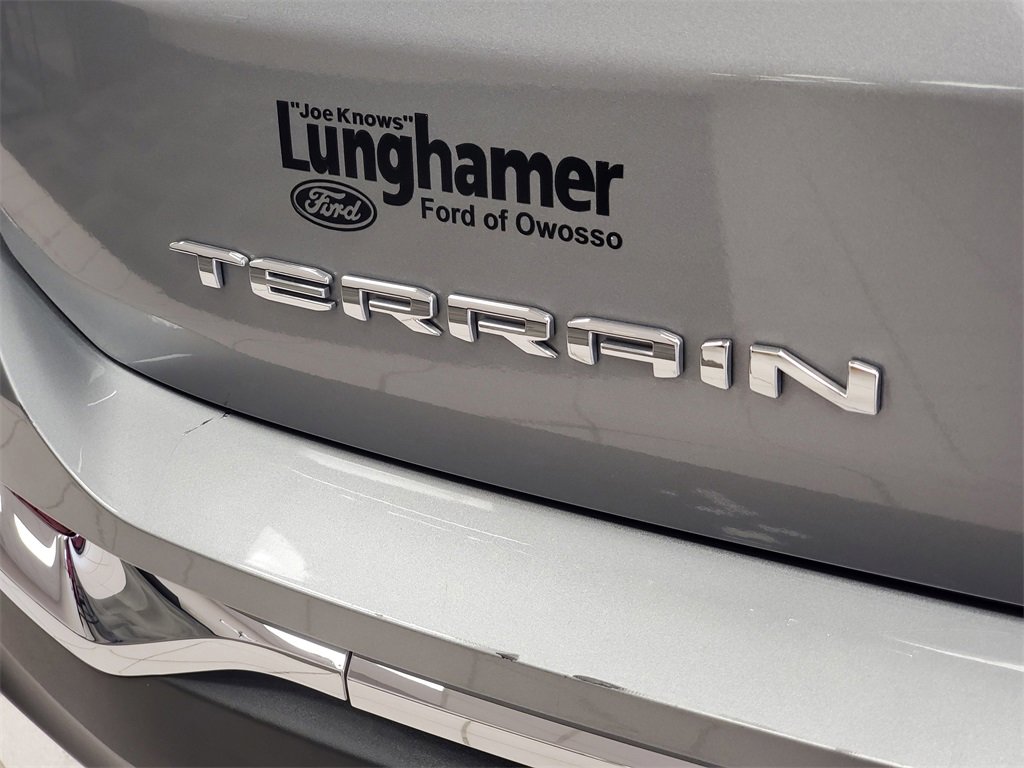 Used 2024 GMC Terrain SLT image 35