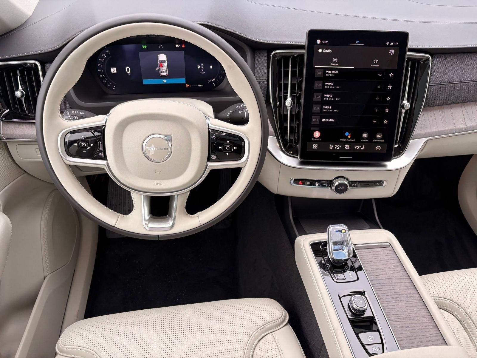 Used 2026 Volvo XC90 B6 Ultra w/ Protection Package image 23