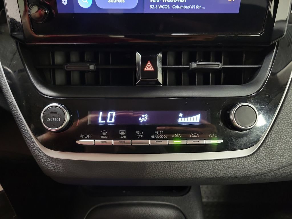 Used 2023 Toyota Corolla LE FWD image 17