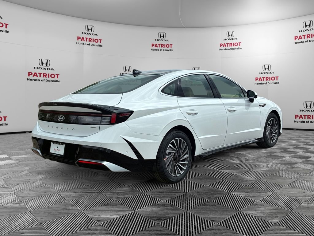 New 2026 Hyundai Sonata Limited FWD image 5