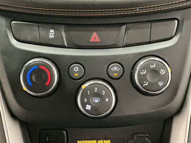 Used 2018 Chevrolet Trax LS FWD image 12