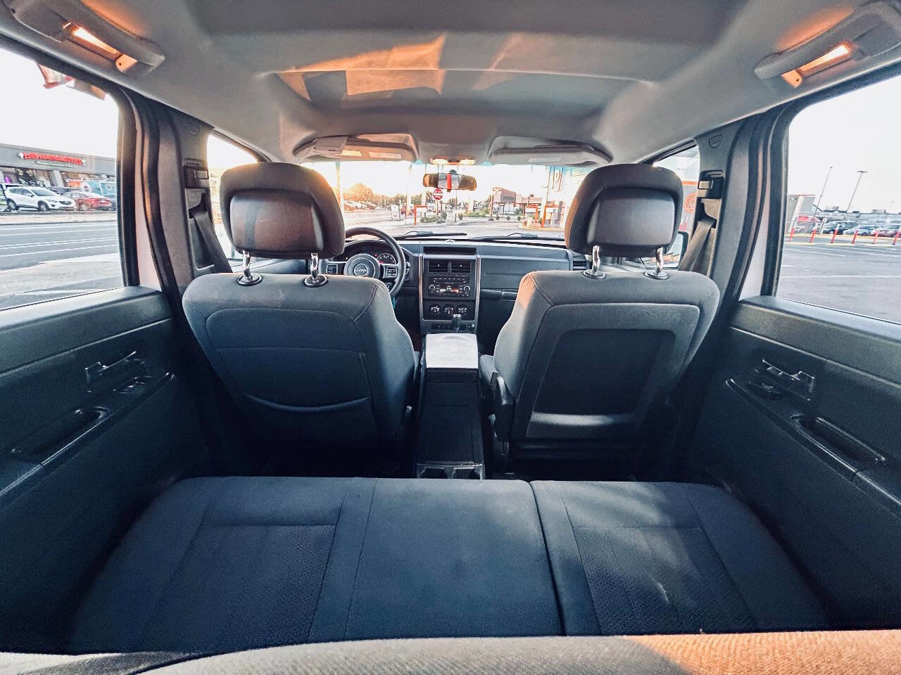 Used 2012 Jeep Liberty Sport image 28