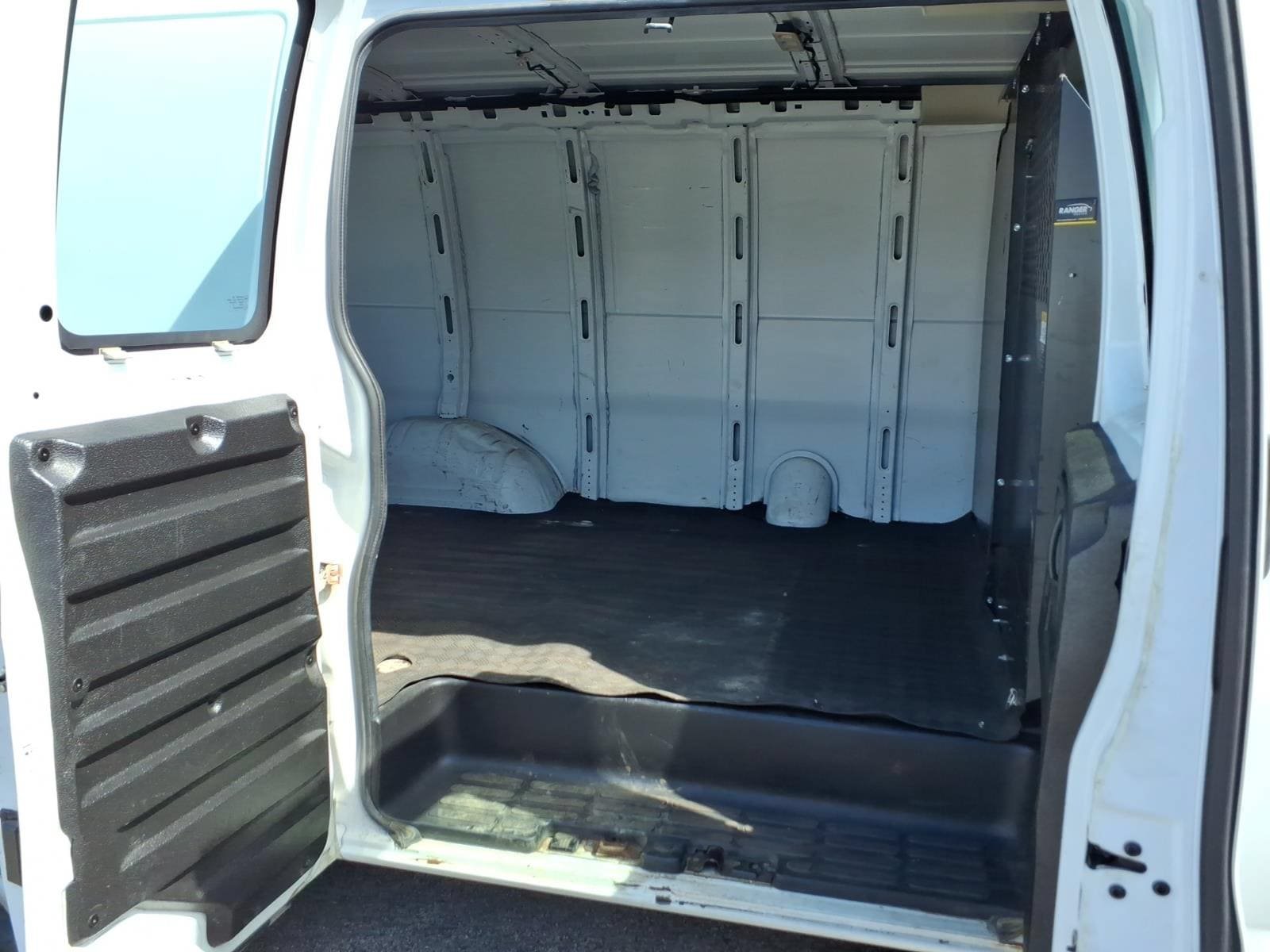 Used 2020 GMC Savana 2500 w/ Driver Convenience Package RWD image 19