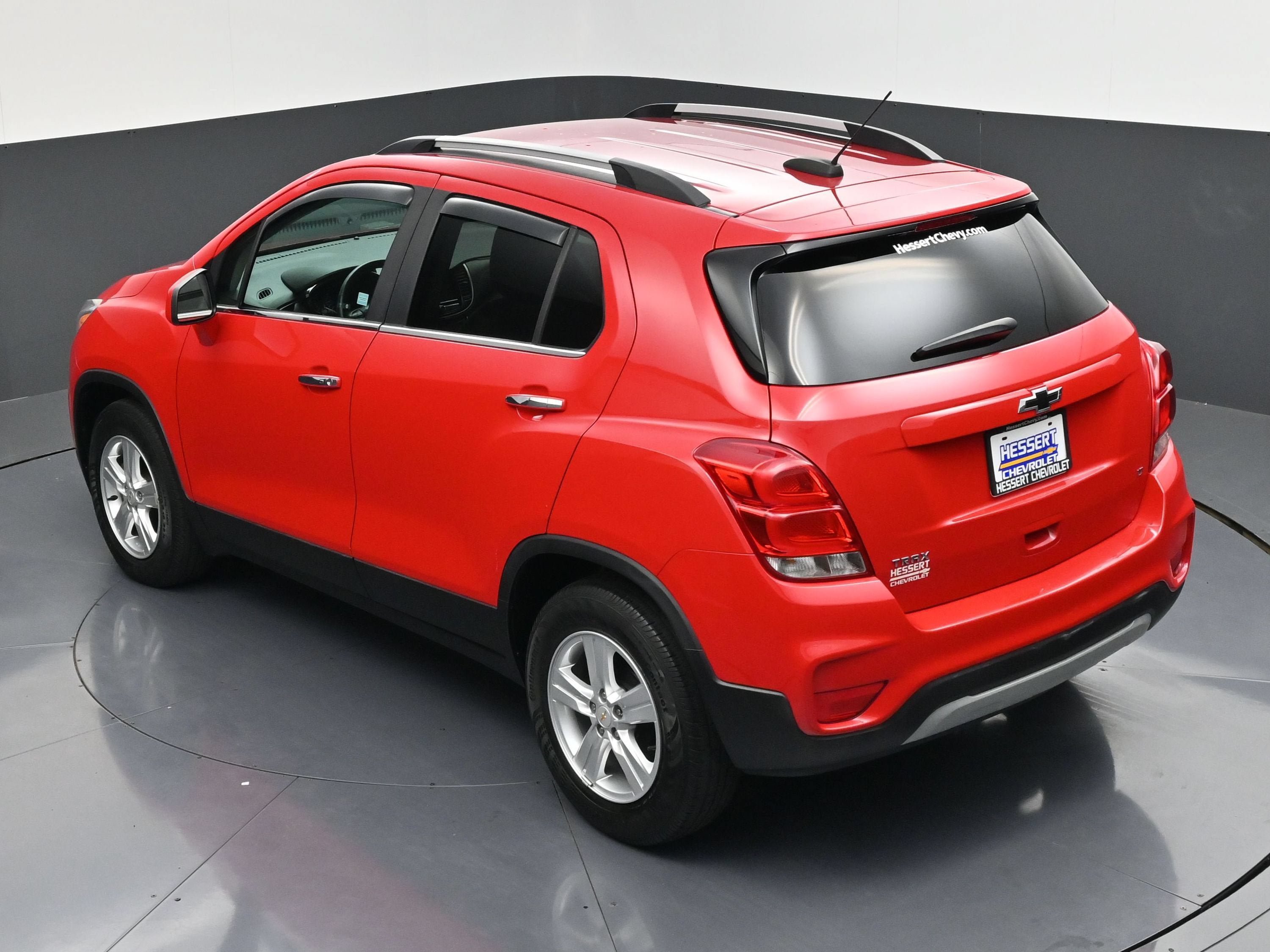 Used 2020 Chevrolet Trax LT w/ LT Convenience Package FWD image 43