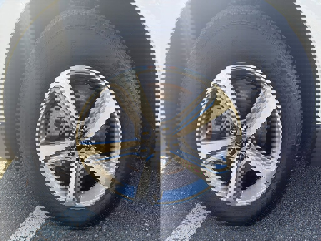 Used 2024 Ford Edge SEL w/ Convenience Package image 2