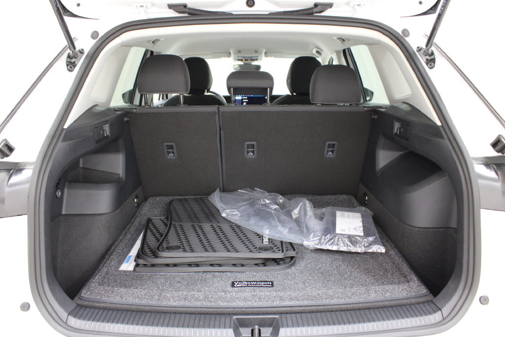 Used 2026 Volkswagen Tiguan S FWD image 26