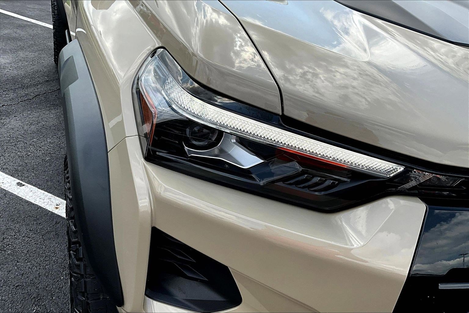 Used 2024 Chevrolet Colorado ZR2 w/ Technology Package image 32