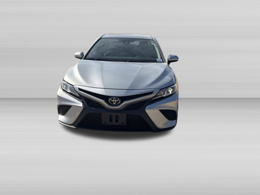 Used 2020 Toyota Camry SE FWD image 9
