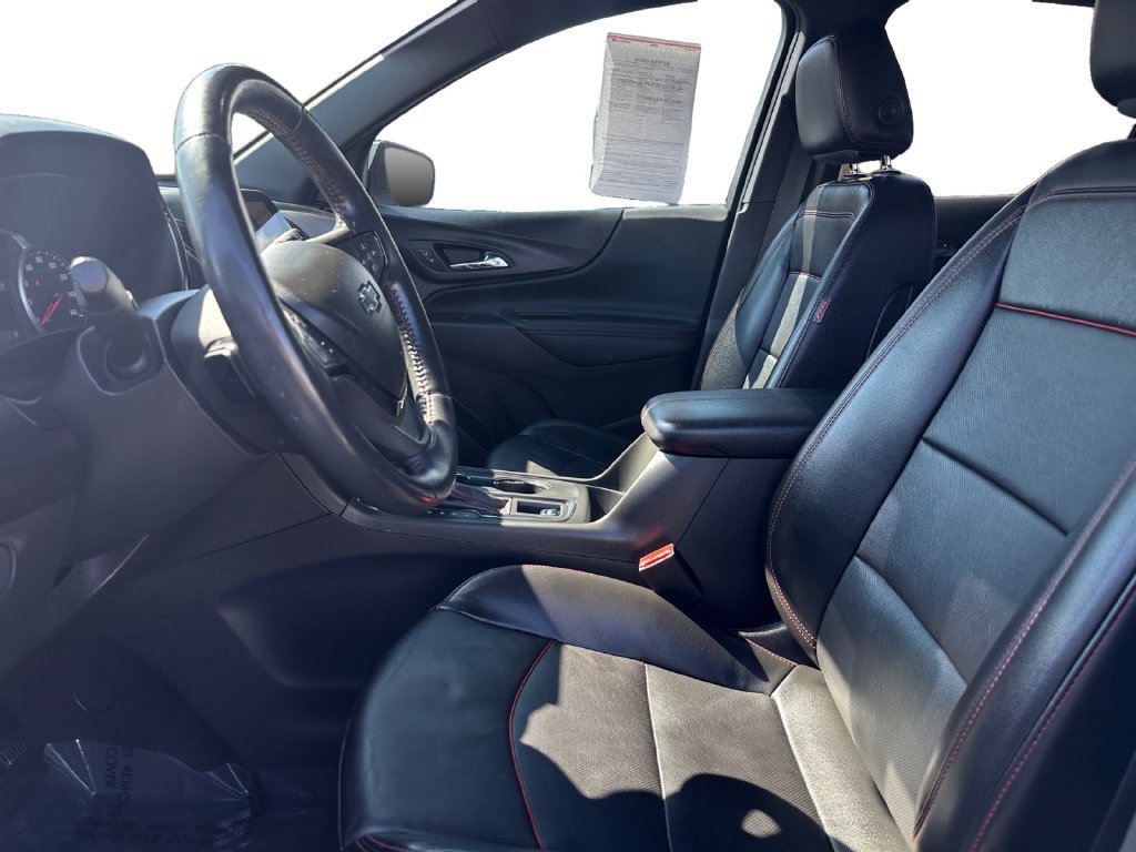 Used 2022 Chevrolet Equinox RS w/ RS Leather Package AWD/4WD image 16