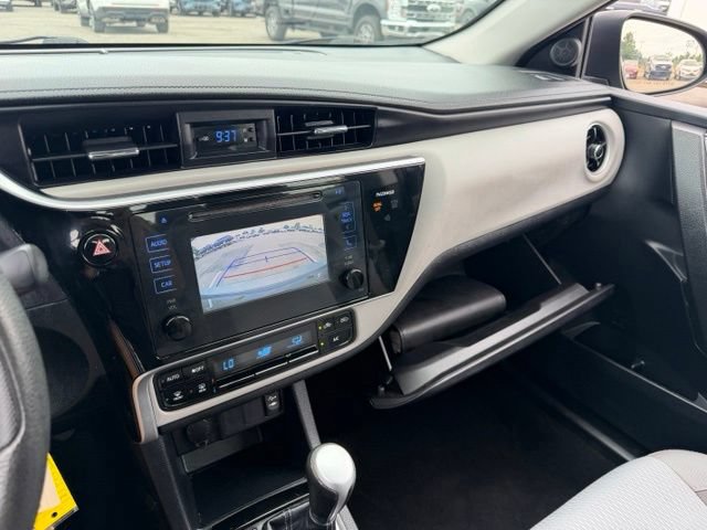 Used 2017 Toyota Corolla LE w/ Carpet Mat Package (TMS) FWD image 19
