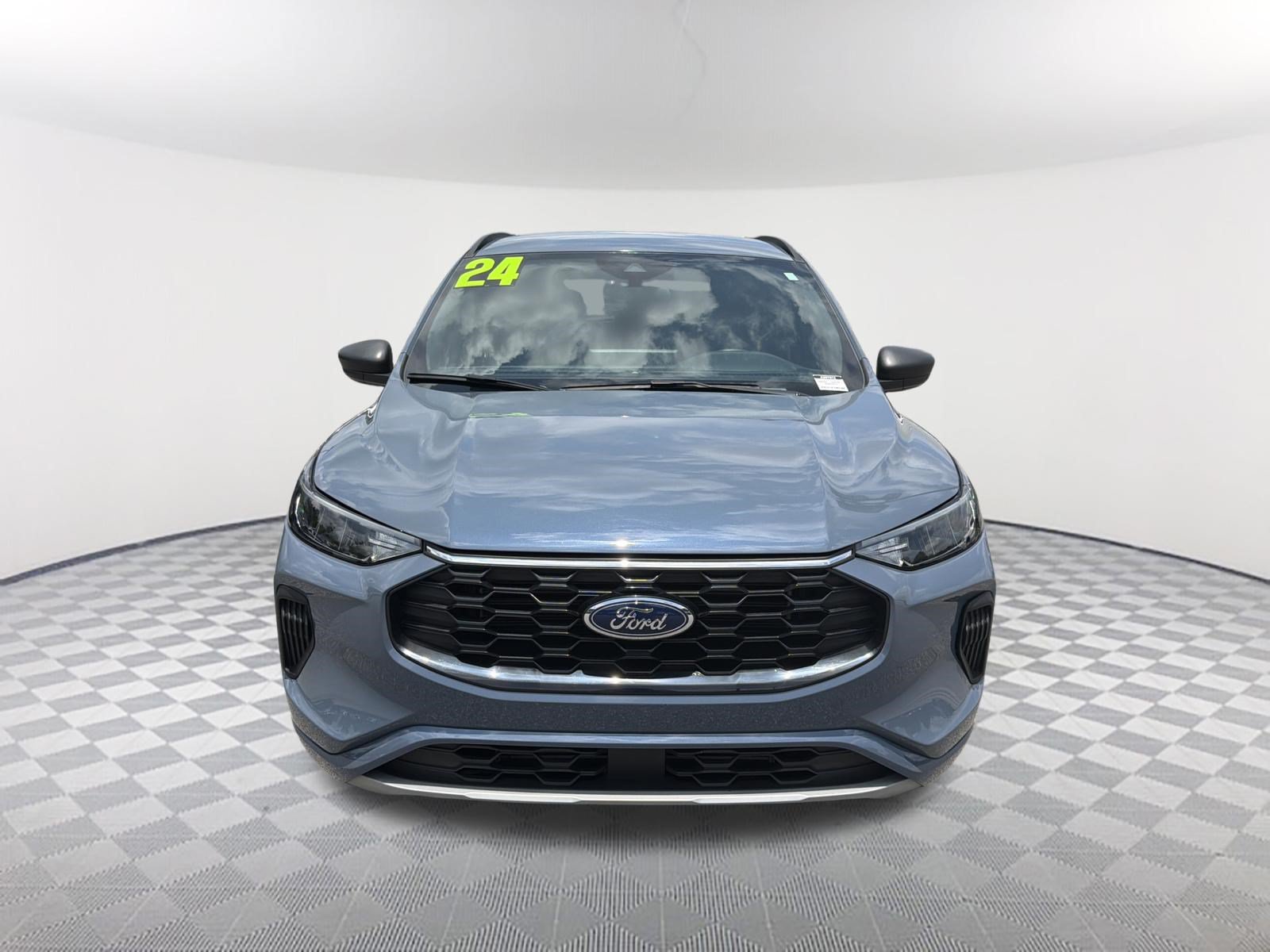 Used 2024 Ford Escape ST-Line w/ Tech Pack #1 FWD image 14
