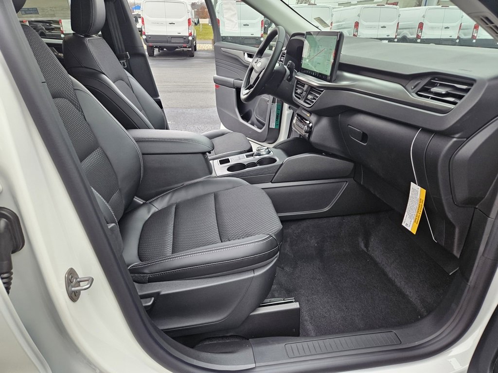 New 2026 Ford Escape SE image 18