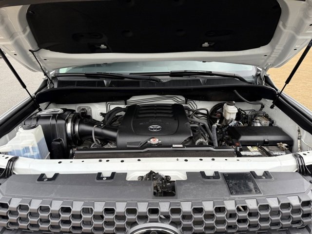 Used 2020 Toyota Tundra SR5 w/ SR5 Convenience Package image 31