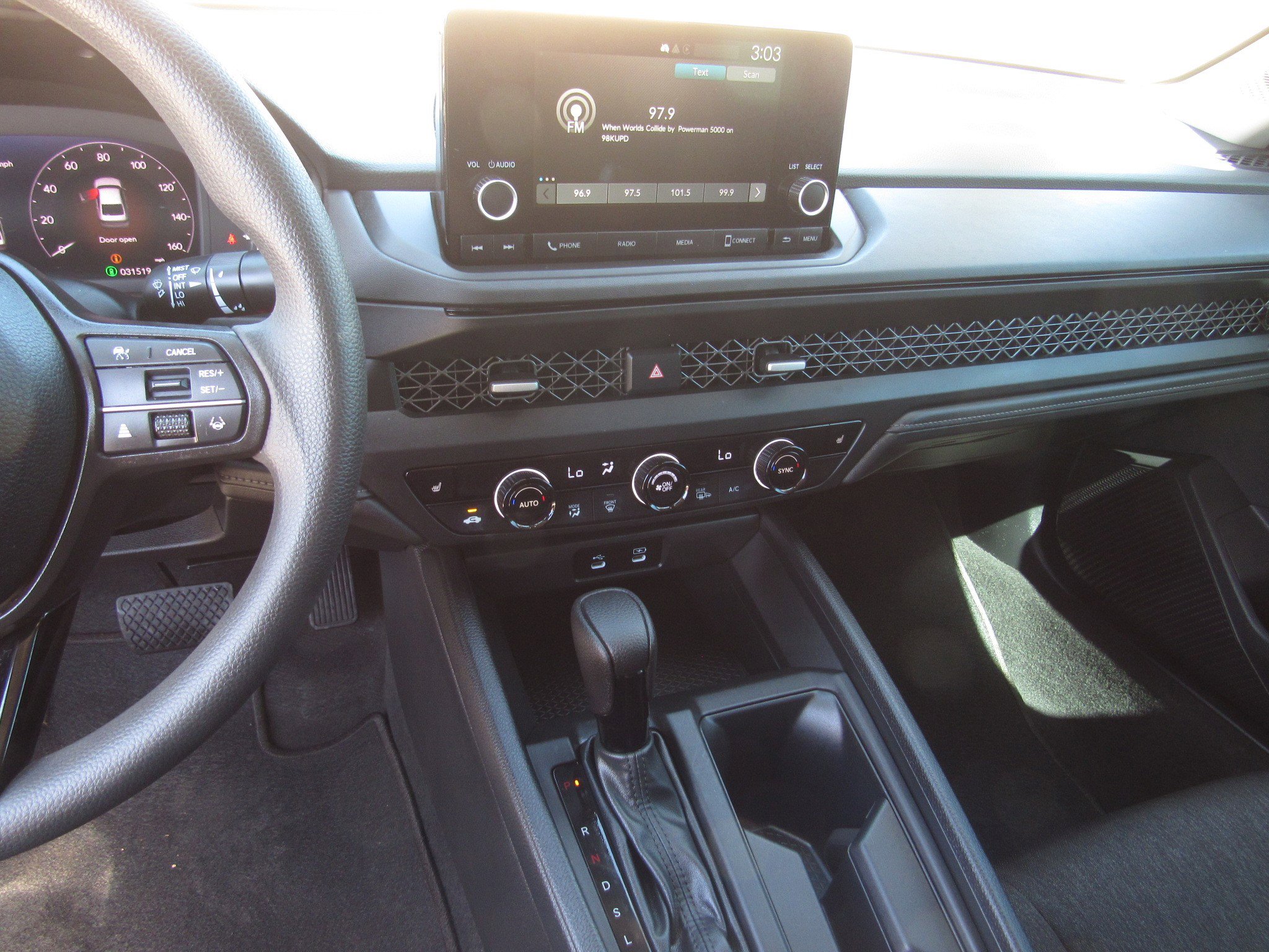 Certified 2023 Honda Accord EX image 17