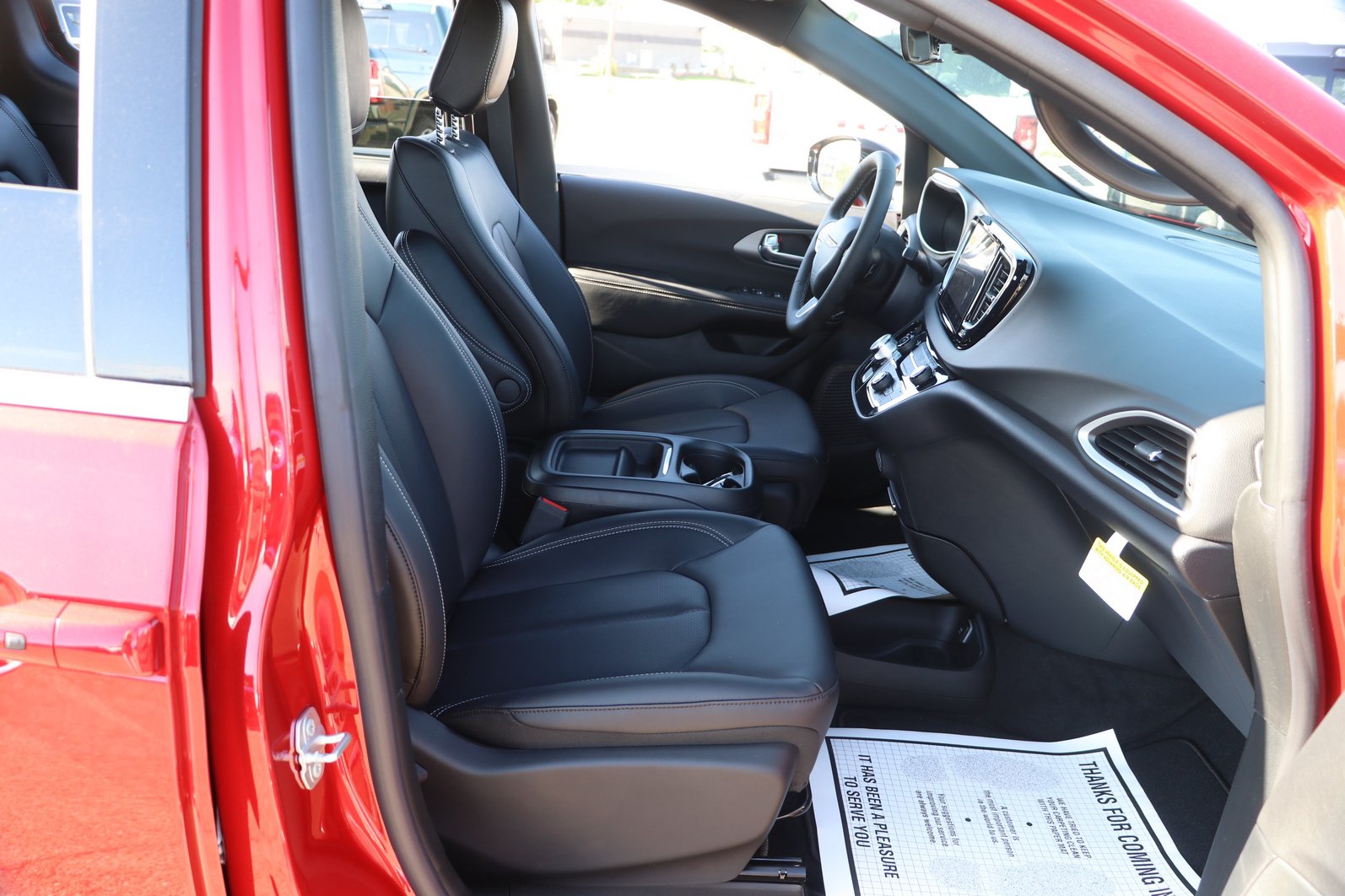 New 2027 Chrysler Pacifica LX FWD image 32